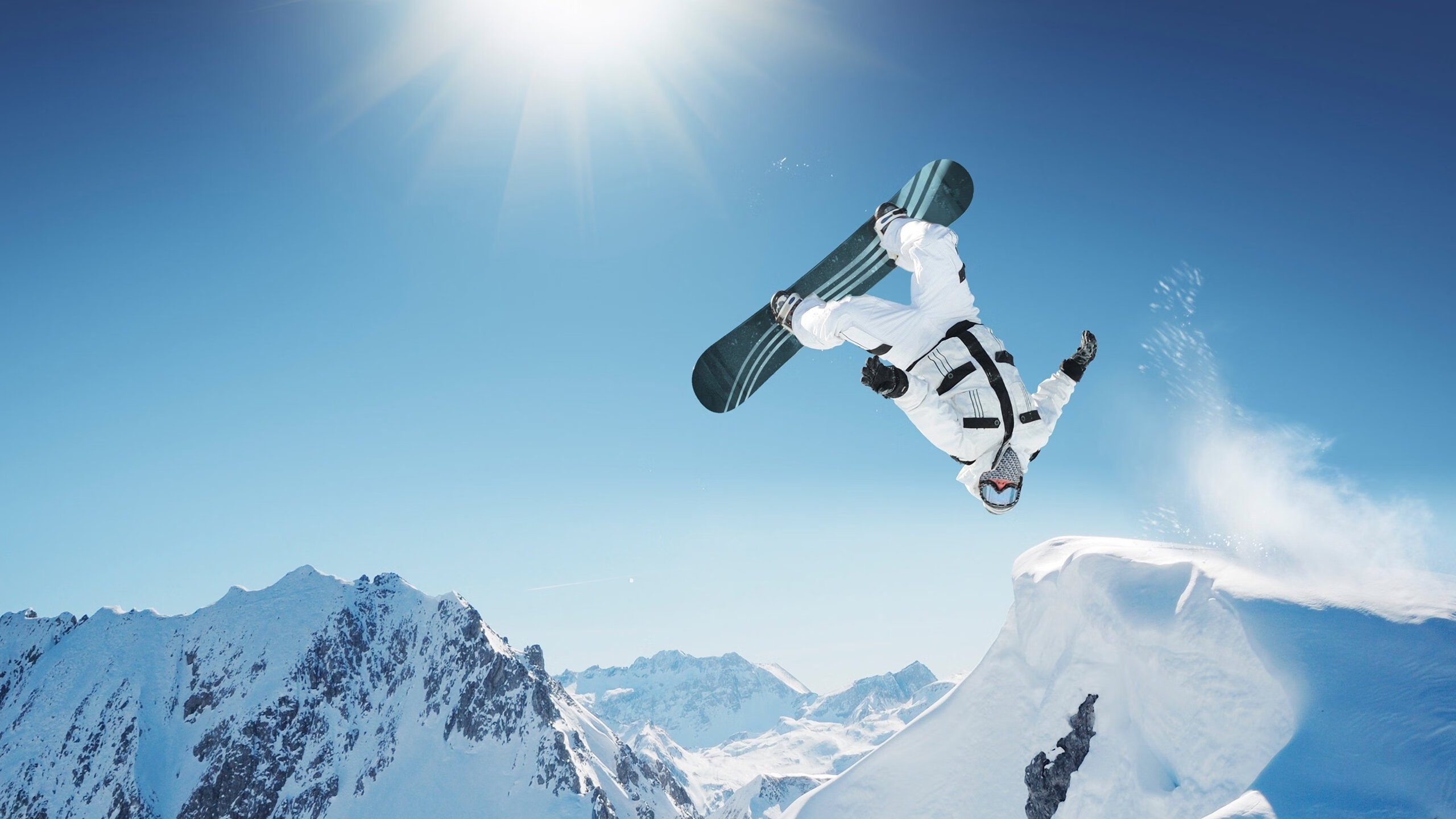 伊利亚·哈伦男子蝶泳赛场新星崛起