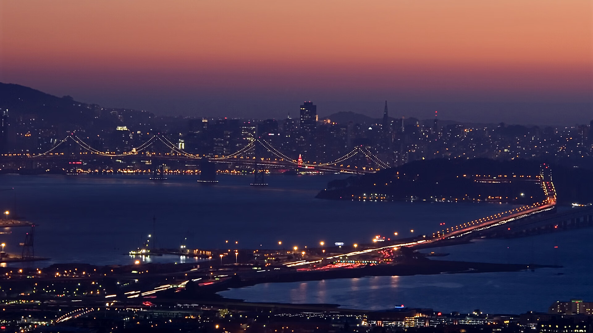 史上“最牛”篮下封盖:斯托亚科维奇在对阵勇士时完美封堵对手关键投篮!